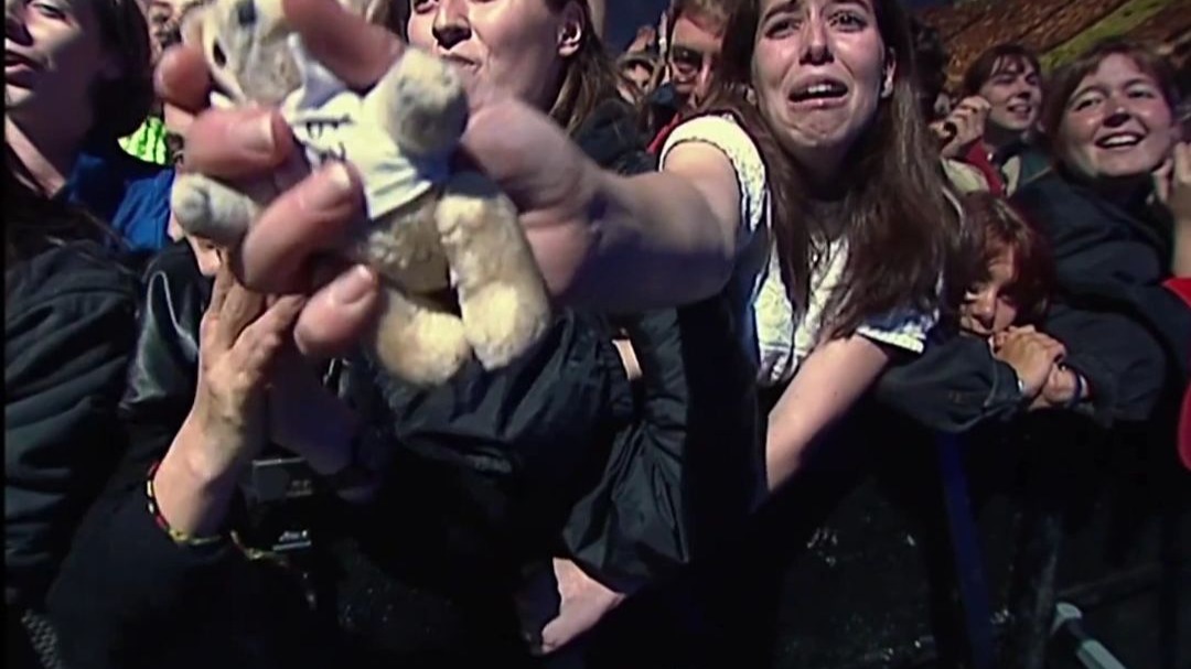 精彩瞬间层出不穷，引得球迷尖叫连连的简单介绍