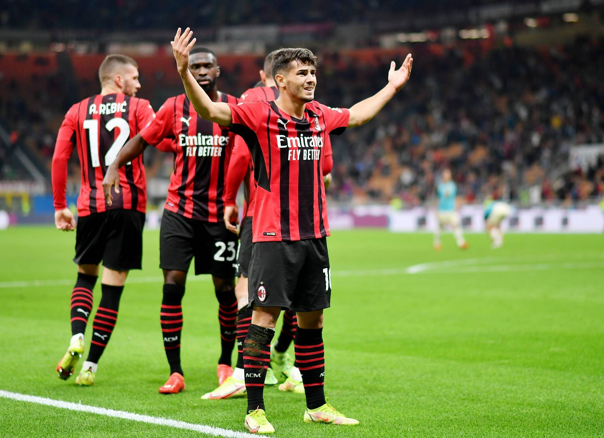 乌迪内斯客场击败佛罗伦萨，取得关键三分