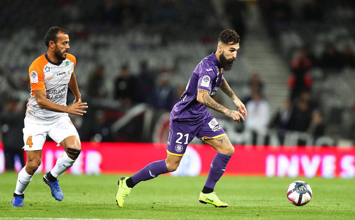 圣埃蒂安队在比赛中展现出强大的实力