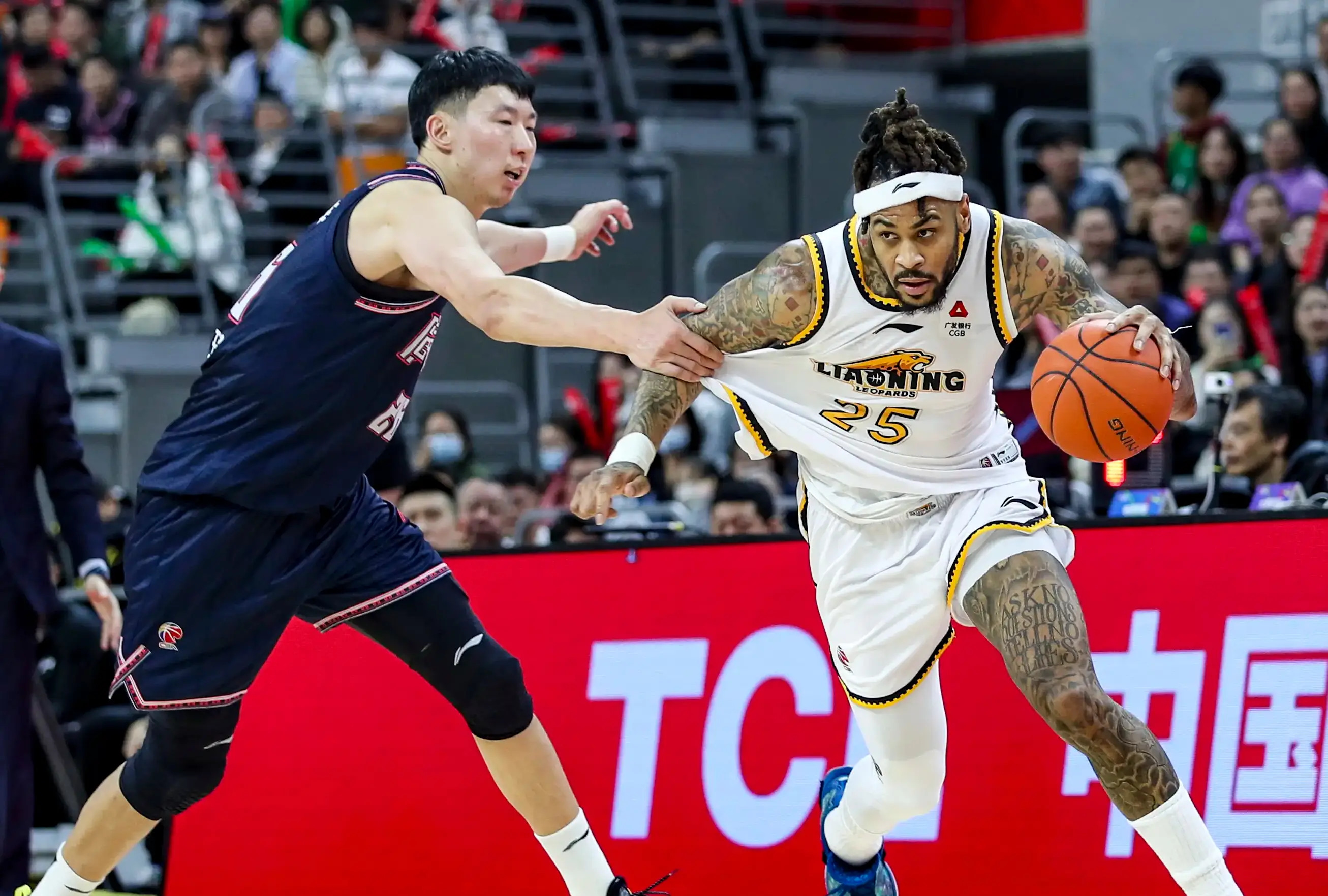 球队在关键比赛中双方实力对比势均力敌的简单介绍