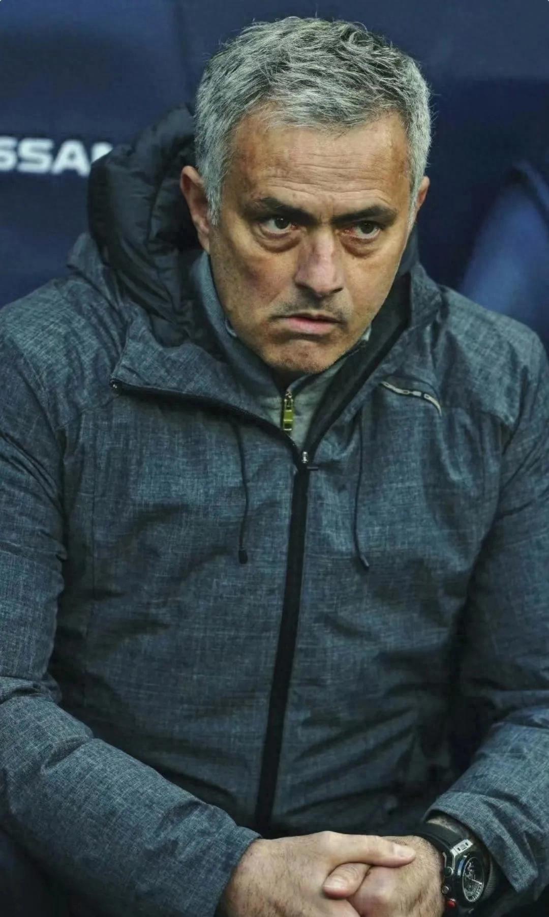 曼联客场不敌瓦伦西亚：穆帅怒批球员表现