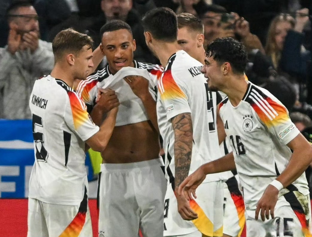 关于荷兰在欧洲预选赛中斩获胜利——球迷热情相挺的信息