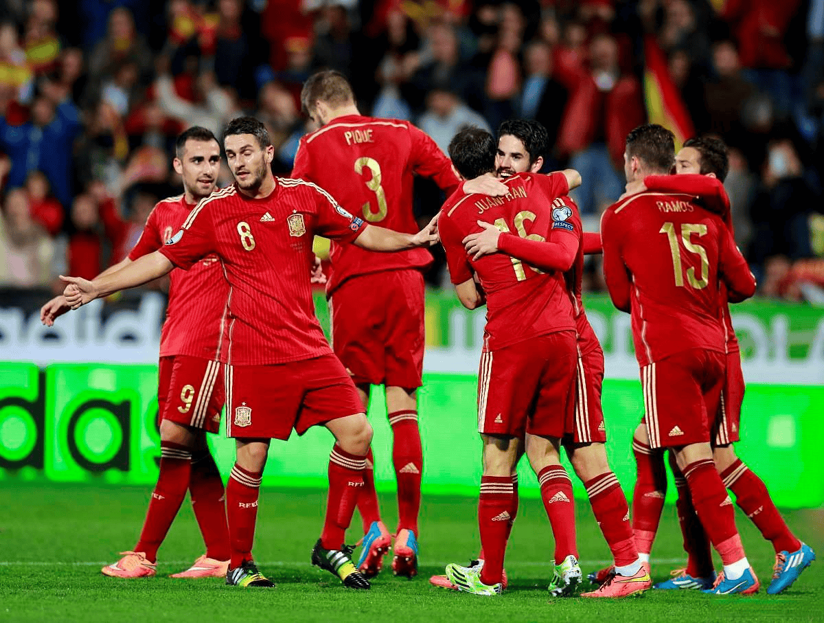 包含英格兰大胜比利时，轻松晋级欧洲杯决赛圈的词条